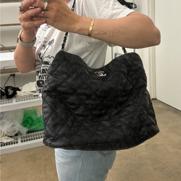 CHANEL 2013 ULTIMATE STITCH HOBO BLACK QUILTED LEATHER LARGE SHOULDER BAG - Picture 13 of 15